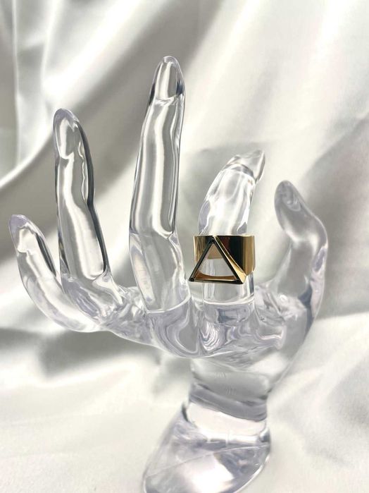 Anel em Ouro 19.2k (800) Triângulo 3D  – Tam. 50 – 9,9g