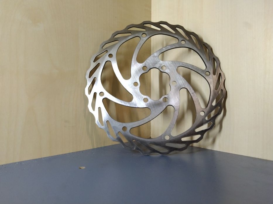 Tarcza hamulcowa przód 160mm