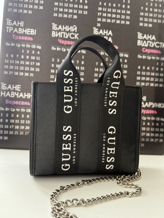 Сумка-кросбоді Guess