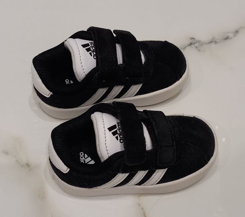 Дитячі замшеві кросівки Adidas VL Court 20 розмір