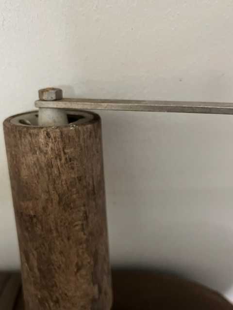 Antigo moedor de pimenta