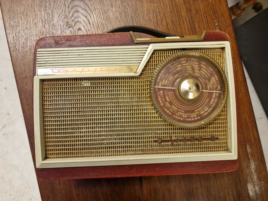 Радио, Транзистор siera-2