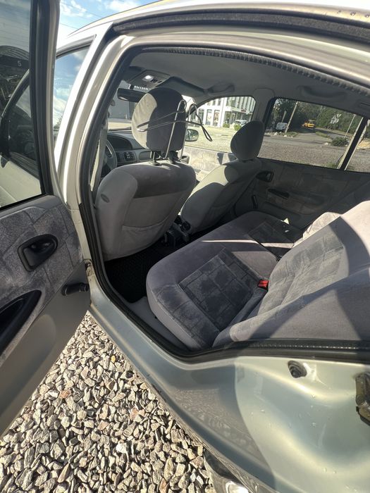 Renault Megane 1,  1,6,  2001