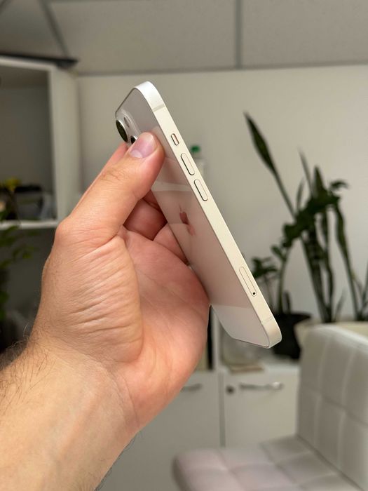 Apple iPhone 13 128GB Starlight Neverlock, 88% АКБ, Айфон 13 Білий Гарний стан