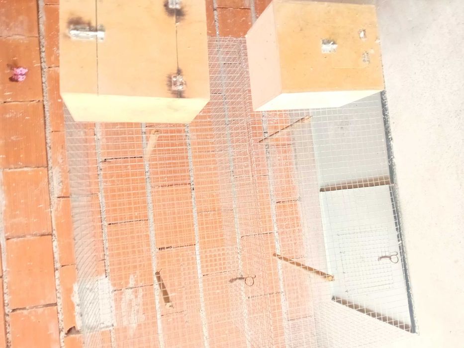 Gaiolas para ceder ou trocar por aves