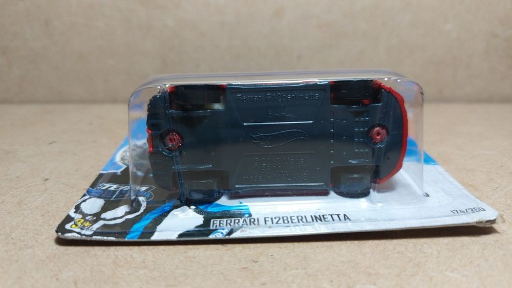 Hot Wheels Ferrari F12 Berlinetta