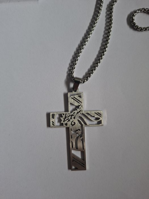 Vendo colar de cristo