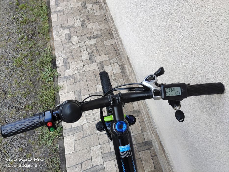 Електровелосипед Macwheel 27.5" на ручці газу є вибір