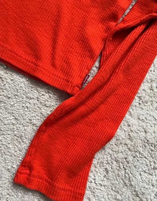 Levi’s czerwony longsleeve xs 34