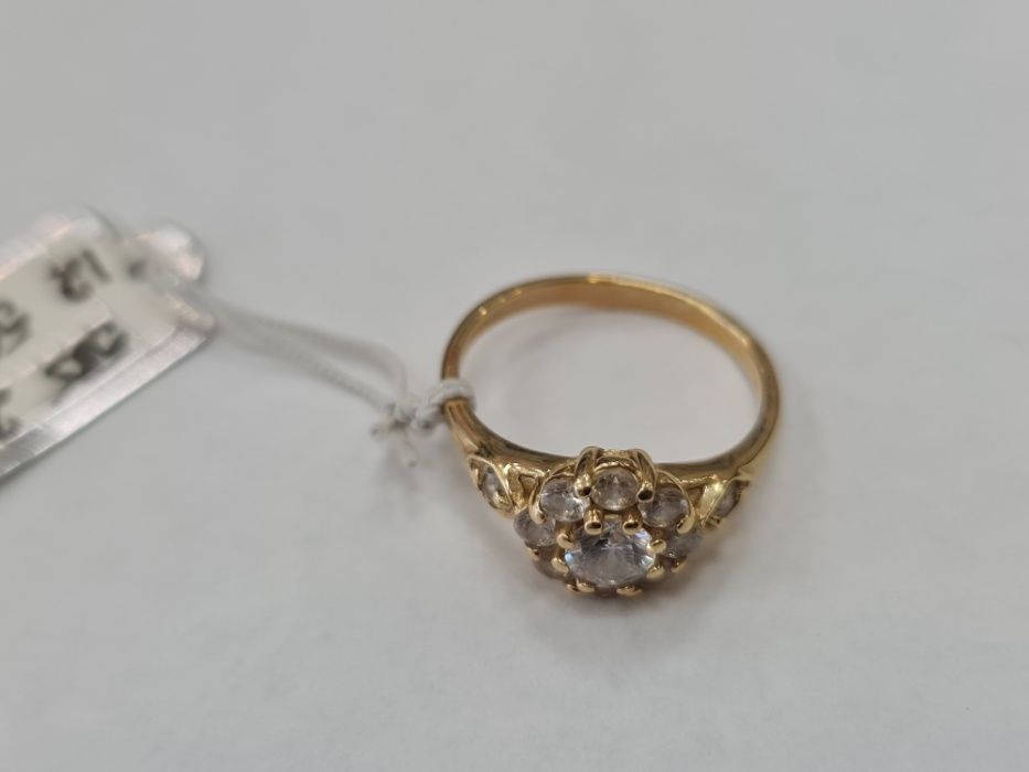 Klasyczny złoty pierścionek damski/ 585/ 2.70 gram/ R12/ Cyrkonie