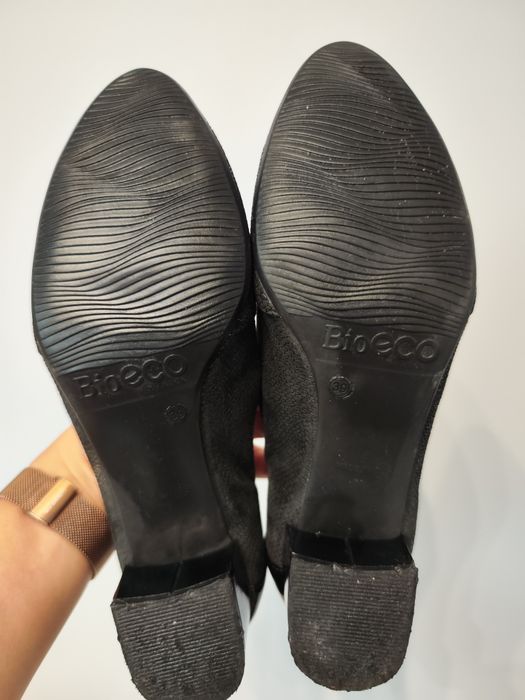 Skórzane czółenka buty na klocku bioeco czarne jak nowe obcas 4.5 cm