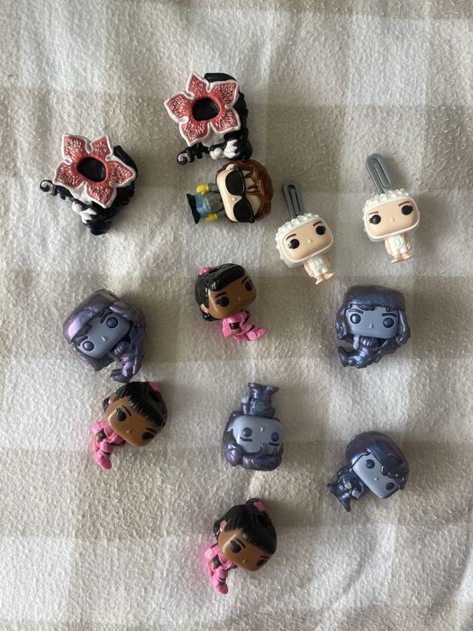 Stranger things - Kinder joy collection