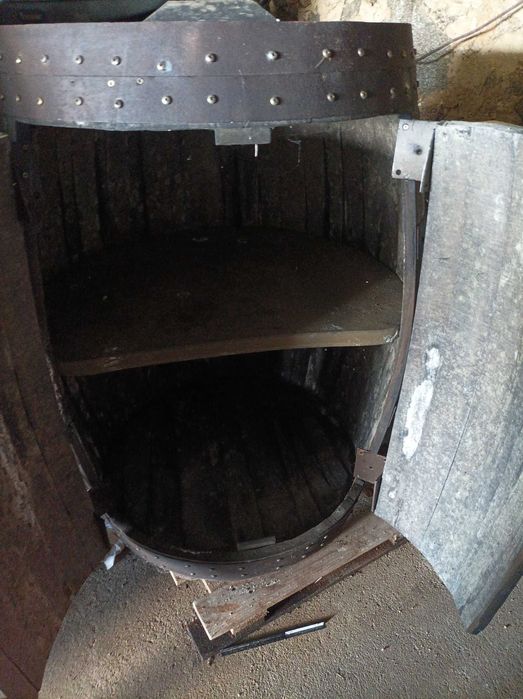 Pipo transformado em móvel