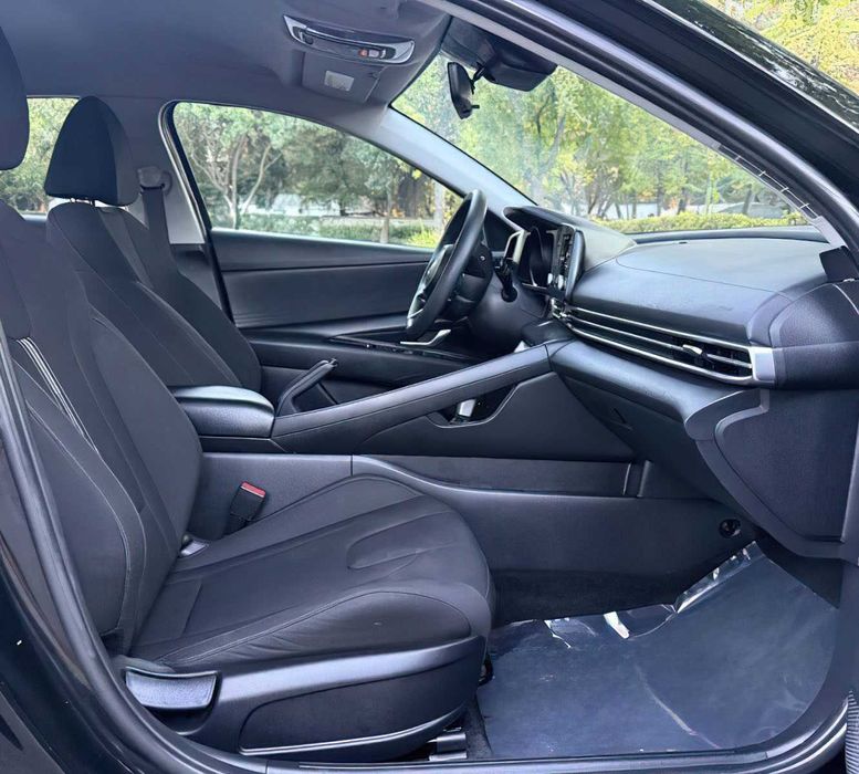 Hyundai Elantra SEL      2022