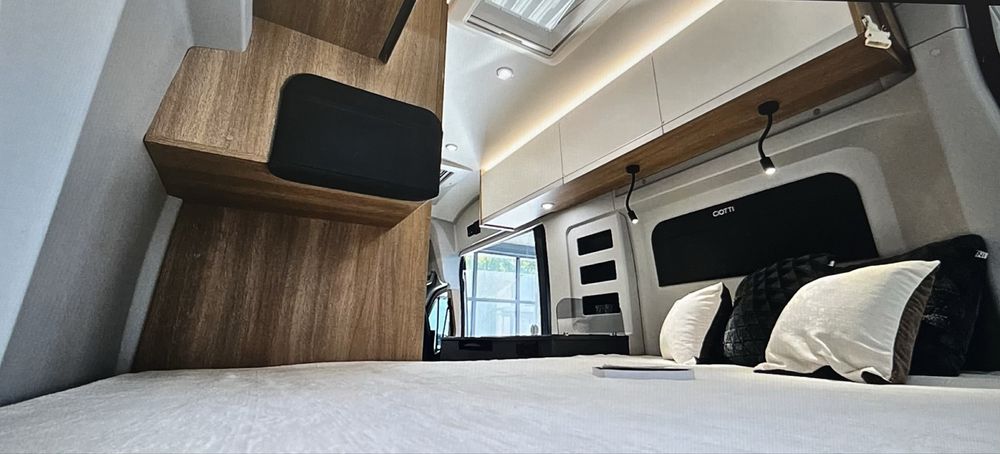 Nowiuteńki kampervan: Ford dla 2 osób SUPER CENA w dobrej cenie!