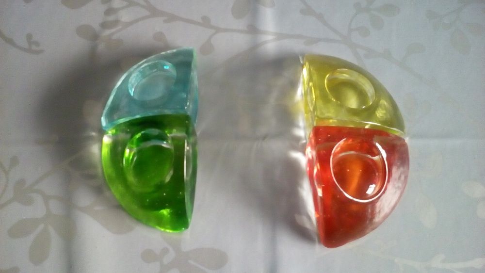 Em vidro colorido - Cinzeiro ou Castiçal? - quarto, sala, escritório