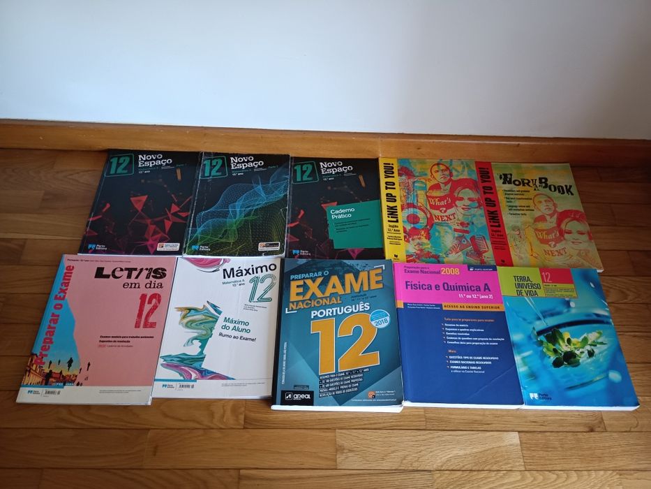 Manuais e cadernos de atividades 12ºano