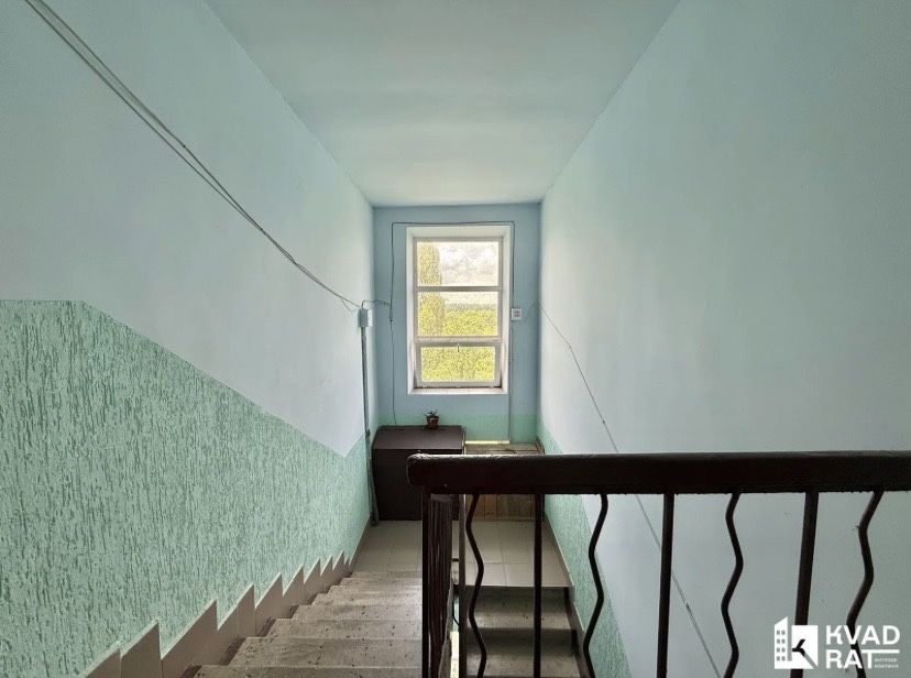 Продається світла 2 кімнатна квартира з індивідуальним опаленням