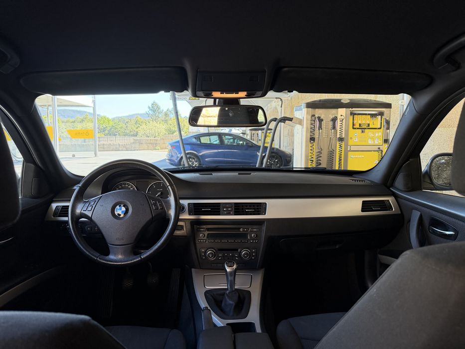 Bmw 318 D de 2012 Como Novo
