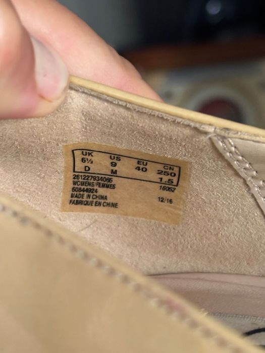 Туфлі Clarks  кожа, лак