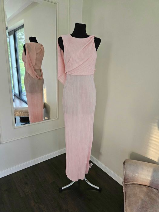 Sukienka maxi plisowana różowa Asos L 40