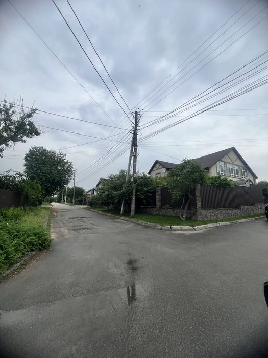 Нова Боярка вул.Королюка продаж пів будинку Газ 5 соток