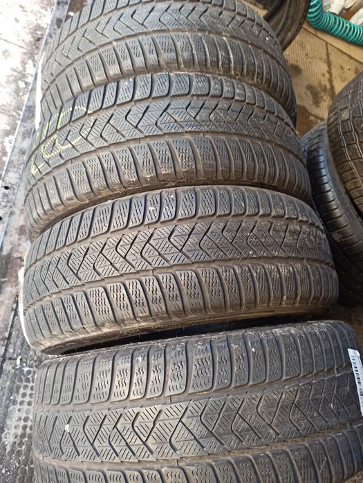 Зимняя резина 225/45 R19 Pirelli Sottozero 3