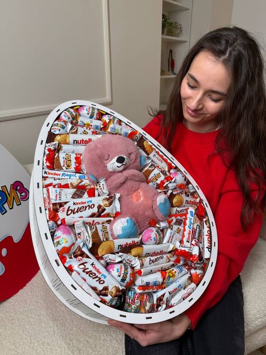 Солодкий подарунковий набір святковий бокс для коханої жінки