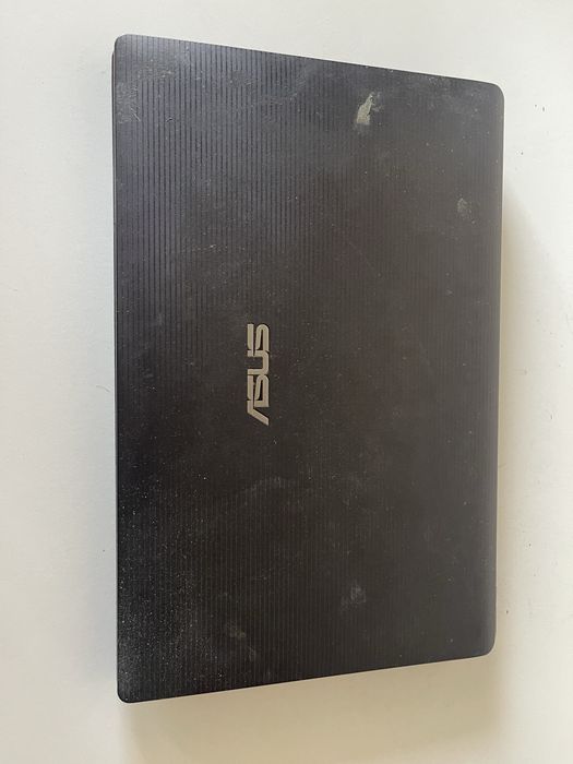 Ноутбук ASUS K53U 15.6" / / HDD не має/ для навчання та роботи БЕЗ БЛОКА ЖИВЛЕННЯ