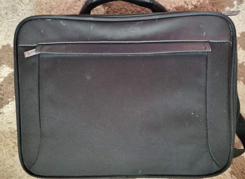 Acer Aspire 5732Z (KAWF0) 15.6" + сумка