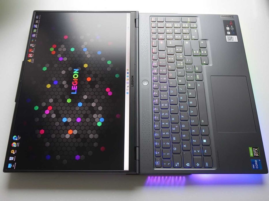 Lenovo Legion 7 16ITHg6 16 WQXGA i9-11980HK 32 1TB RTX 3080 16GB gddr6