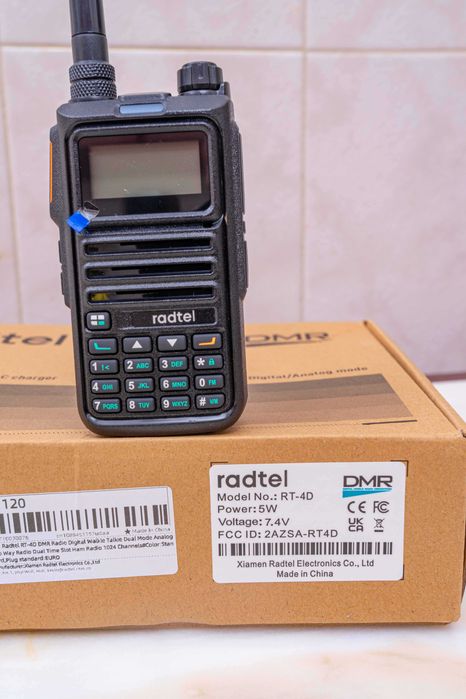 Radio Amador VHF/UHF digital Radtel RT 4D novo na embalagem!