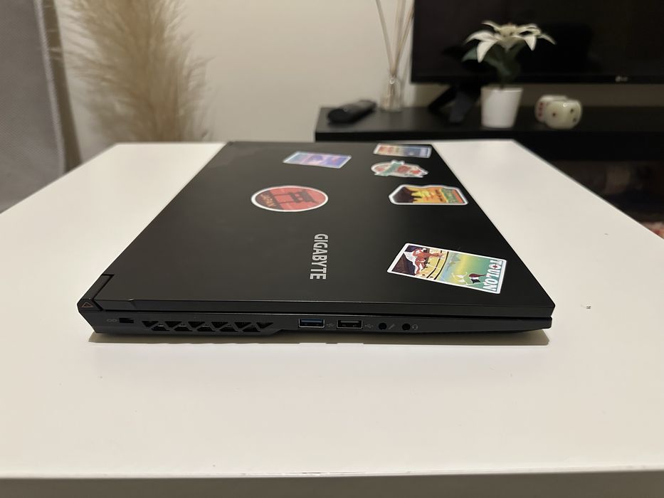 Portátil Gaming Gigabyte | RTX 4050 | i7-13620H | 32GB DDR5