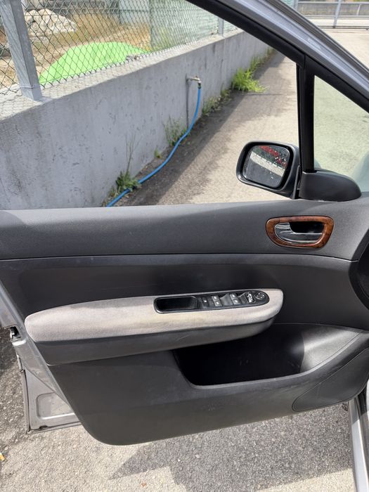Peugeot 307 2.0HDi 90CV  Financiamento apartir de 70€ mês