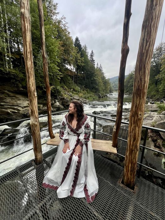 Весільна сукня вишиванка