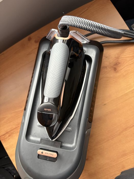 Generator pary BRAUN CareStyle 7 Pro IS 7286 BK