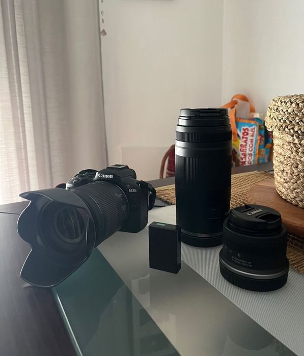 Canon R50 + 3 objetivas