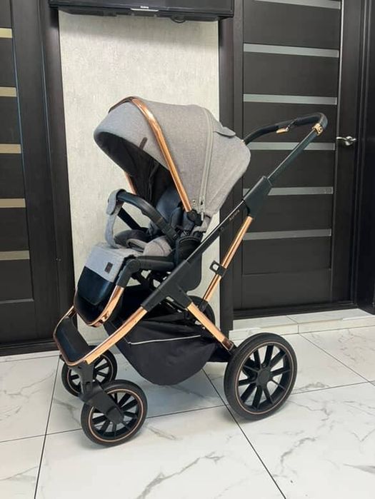 Продам коляску 3в1 Carello Aurora
