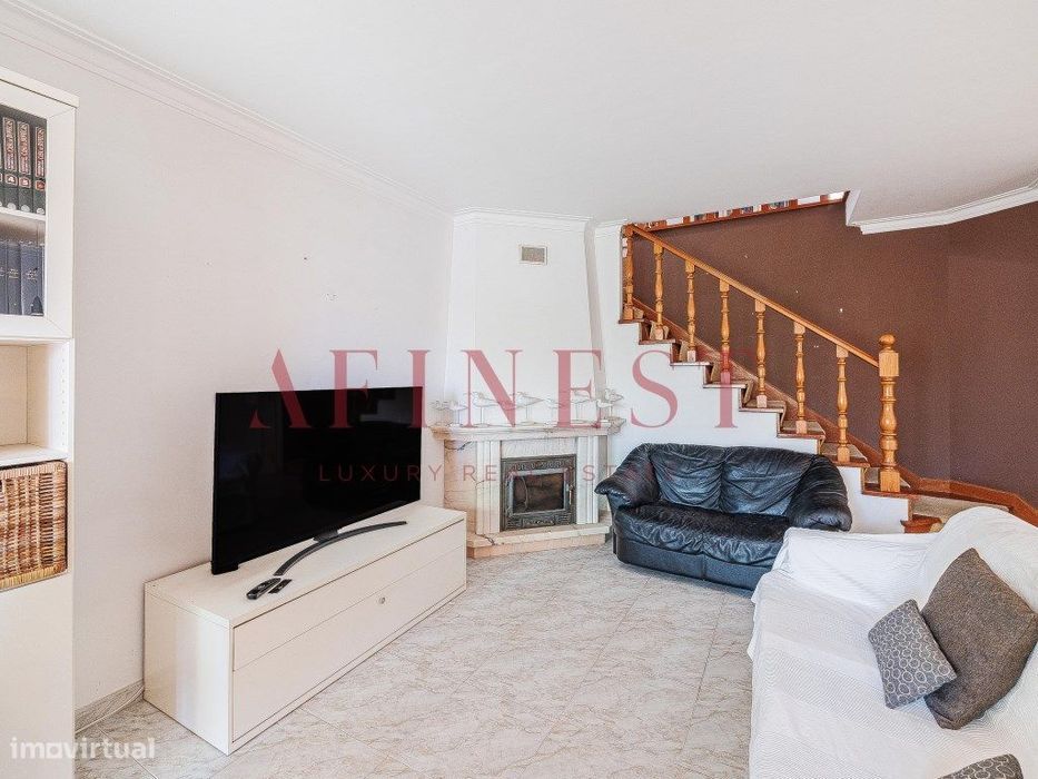 Apartamento T4 Duplex Na Quinta Barão
