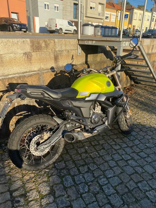 Zontes 125G1X (2022) – 4.000 km – Excelente estado – 2.750€