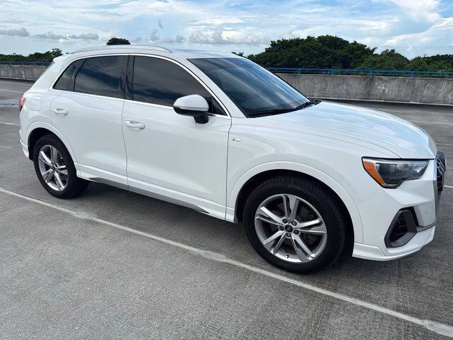 Audi Q3      2022