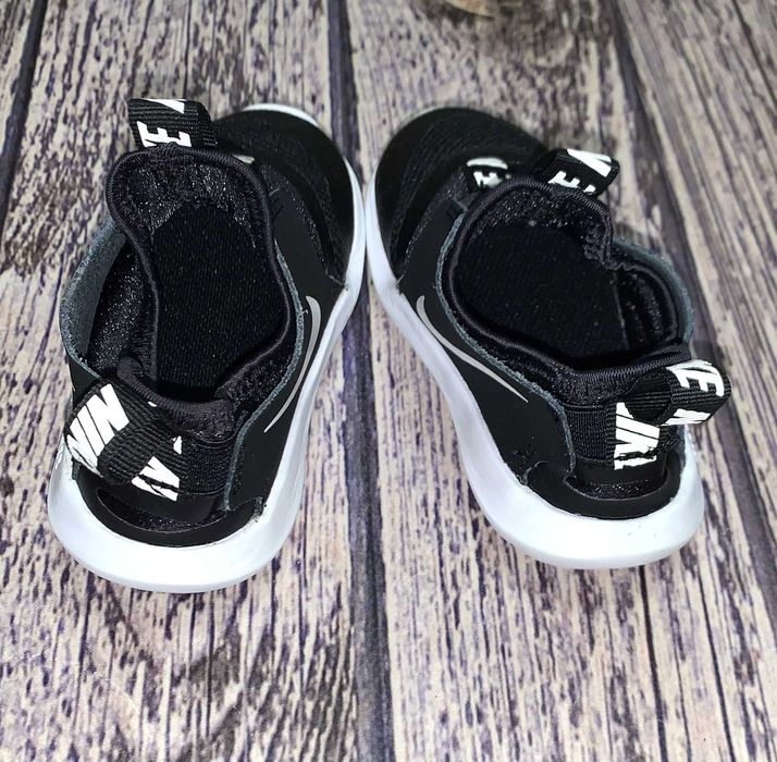 Кроссовки Nike Flex Runner AT4665-001 для ребенка, размер 26 (15,5 см)