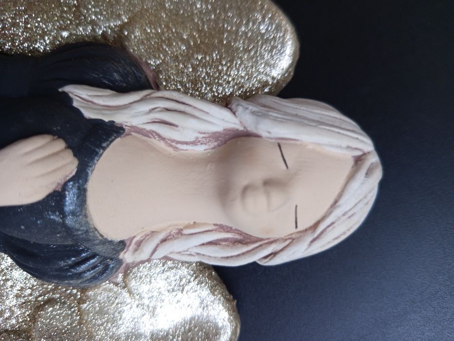 Anioł ceramiczny