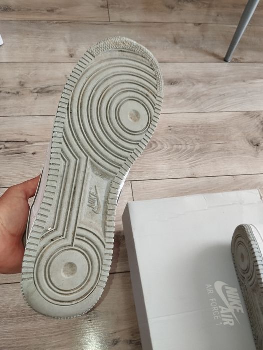 Nike Air Force 1 '07 skórzane white/ Wolf Grey 46 (30)
 rozmiar 46