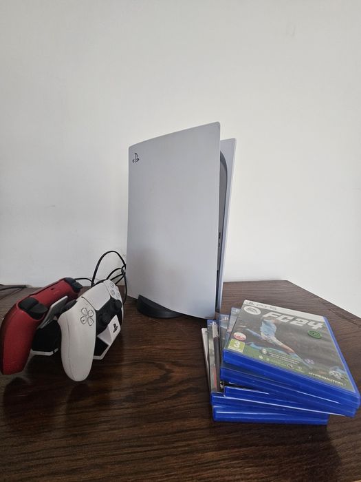 Zestaw PlayStation 5 Disc 1TB, 2 Pady DualSense, Stacja Ładująca Sony, 5 Gier