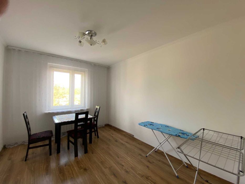 Трикімнатна квартира в р-ні автостанції на вул. Костомарова