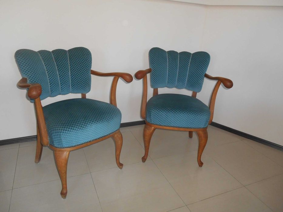 piekne stylowe solidne fotele krzesła