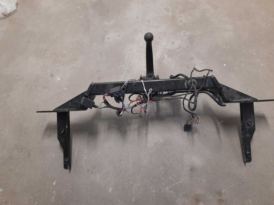 Hak holowniczy Opel insignia A kombi Westfalia wypinany