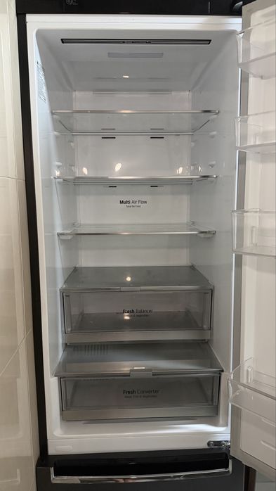 Frigorífico LG GBB72MCDFN – Avariado / Para Peças ou Reparação