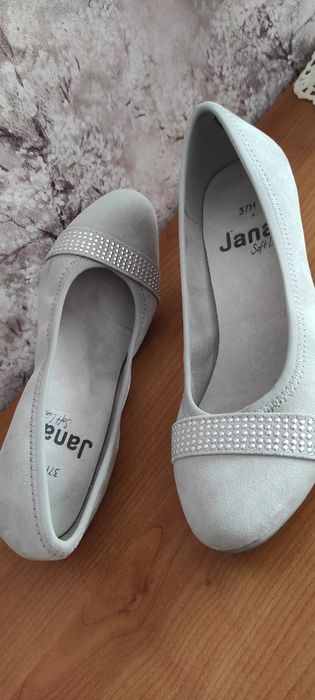 Czółenka damskie Jana Bonprix